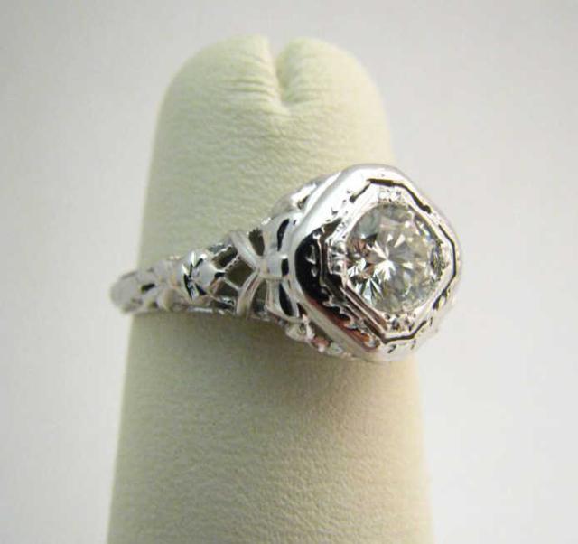 Appraisal: K White Gold Filigree Ring with ct diamond