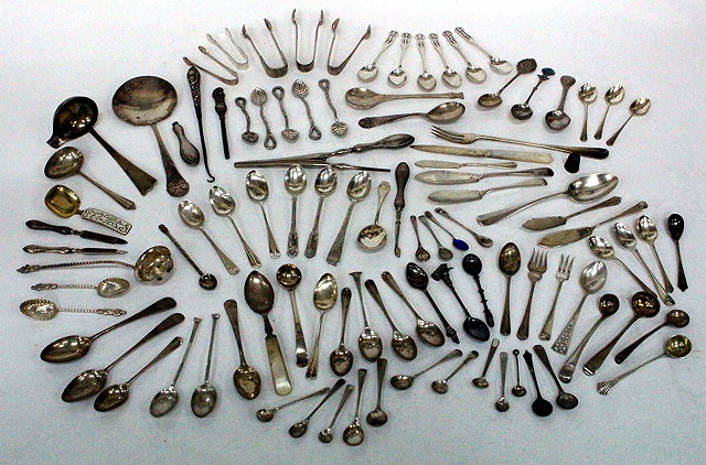 Appraisal: A LARGE SELECTION OF VICTORIAN AND EARLIER SILVER TEASPOONS AF