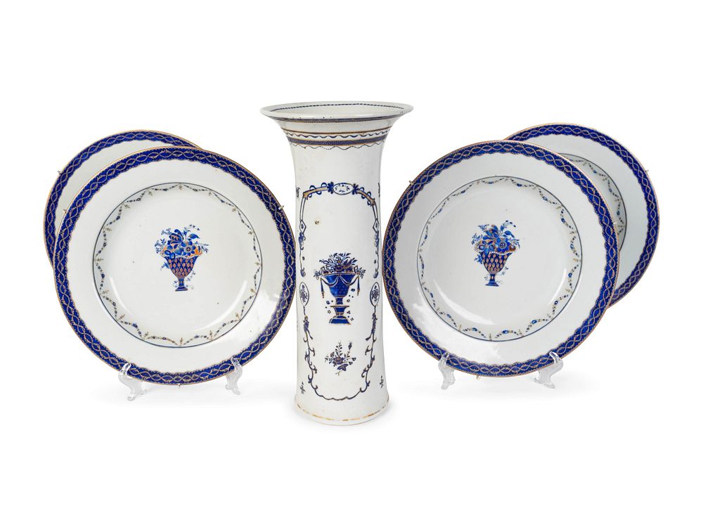 Appraisal: A Set of Four Chinese Export Porcelain Plates and a