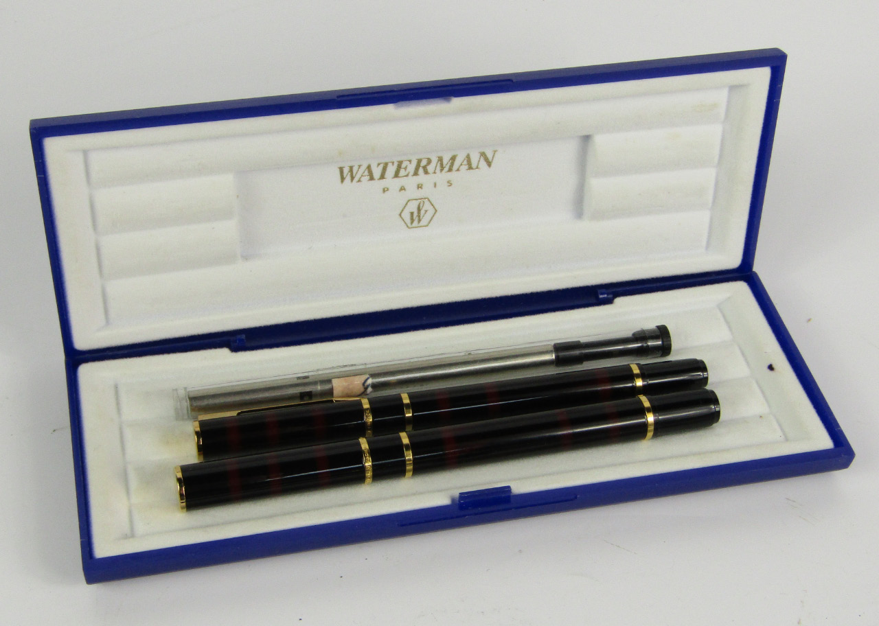 Appraisal: A Waterman fountain pen and roller ball pen set cased