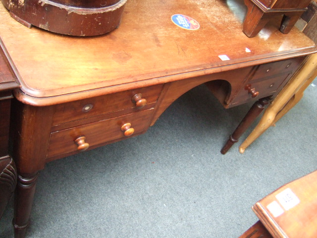 Appraisal: A Victorian mahogany dressing table with four drawers about the