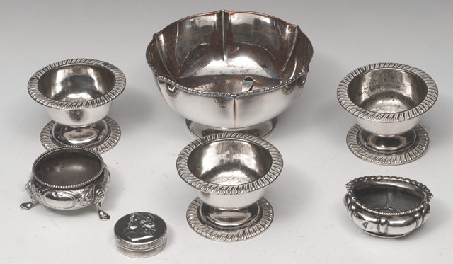 Appraisal: A VICTORIAN SILVER BUN SALT with chased foliate decoration on