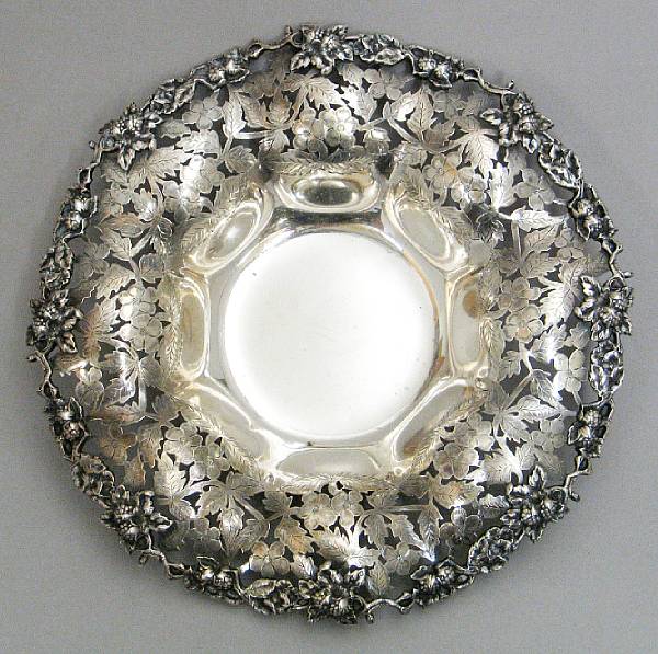 Appraisal: A Canadian sterling berry bowlBirks Montreal Of circular form with