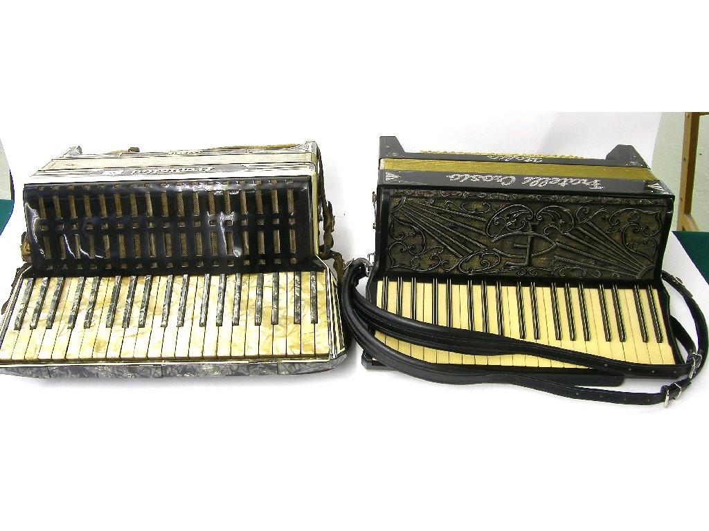 Appraisal: Fratelli Classic Italic piano accordion black finish case together with