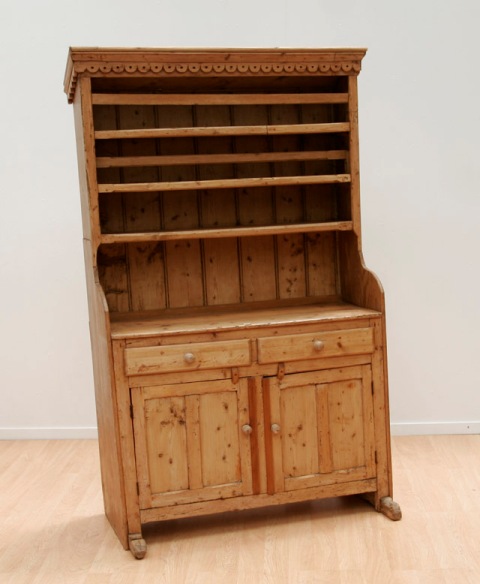 Appraisal: A th century pine dresser - Note the slope on