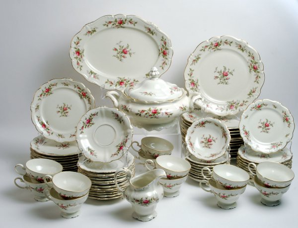 Appraisal: Rosenthal Pompadour china in the Antoinette pattern Includes dinner plates