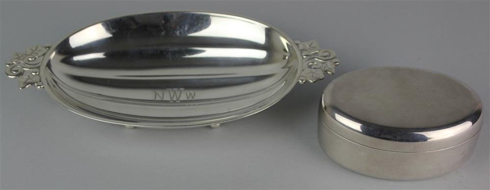 Appraisal: TIFFANY CO MELON-REEDED OVAL DISH AND A COVERED BOX the