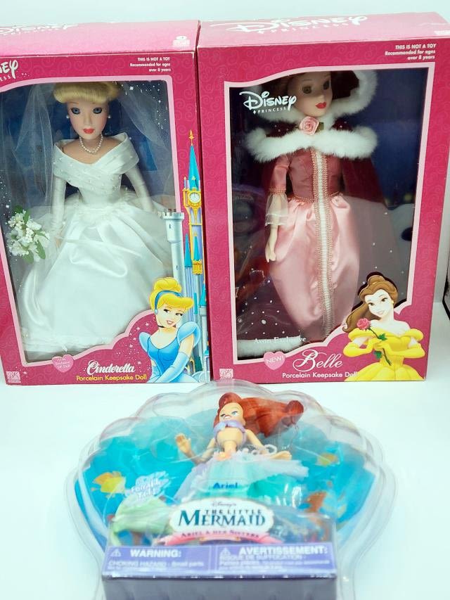 Appraisal: Disney Princess Dolls Includes Avon Exclusive Cinderella Porcelain Keepsake Doll