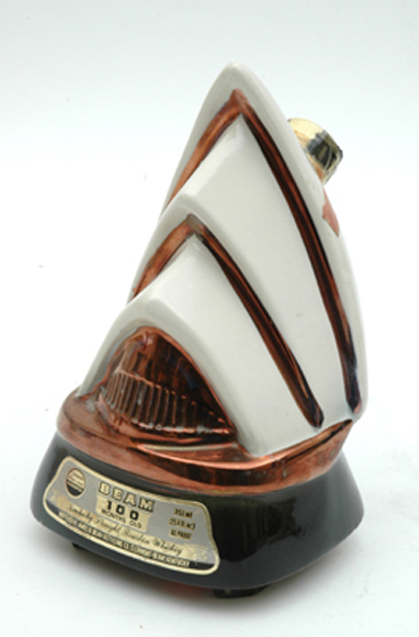 Appraisal: JIM BEAM SYDNEY OPERA HOUSE MUSICAL DECANTER Ceramic decanter in