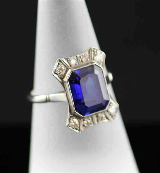 Appraisal: An ct white gold diamond and synthetic sapphire dress ring