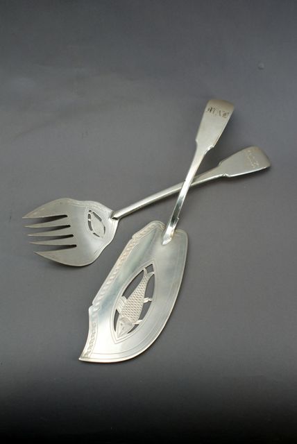 Appraisal: A matched sterling silver fish slice and fish fork the