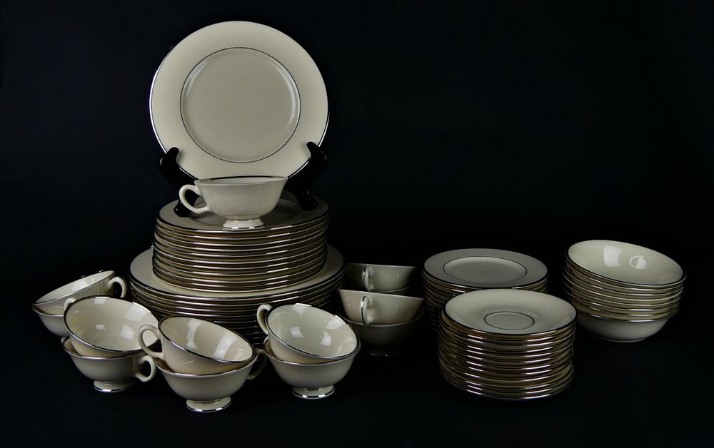 Appraisal: pc LENOX MONTCLAIR CHINA DINNERWARE SET A piece China dinnerware