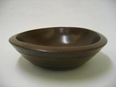 Appraisal: A SYCAMORE DAIRY BOWL th century of circular form with