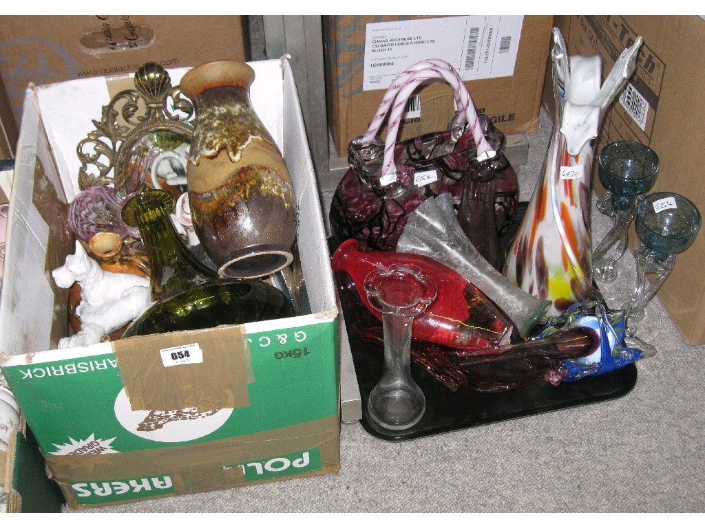 Appraisal: Lot comprising a box and a tray of assorted items