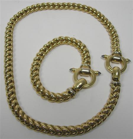 Appraisal: SIGNORETTI - a contemporary ct gold suite comprising a necklace