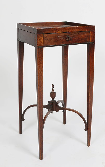 Appraisal: A GEORGE III MAHOGANY TRAY TOP URN TABLE with candle