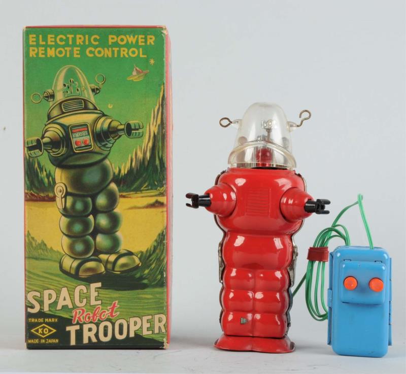 Appraisal: Japanese Tin Litho Space Trooper Robot O B Battery -