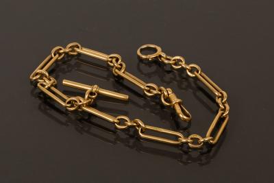 Appraisal: An ct yellow gold double Albert chain M M with