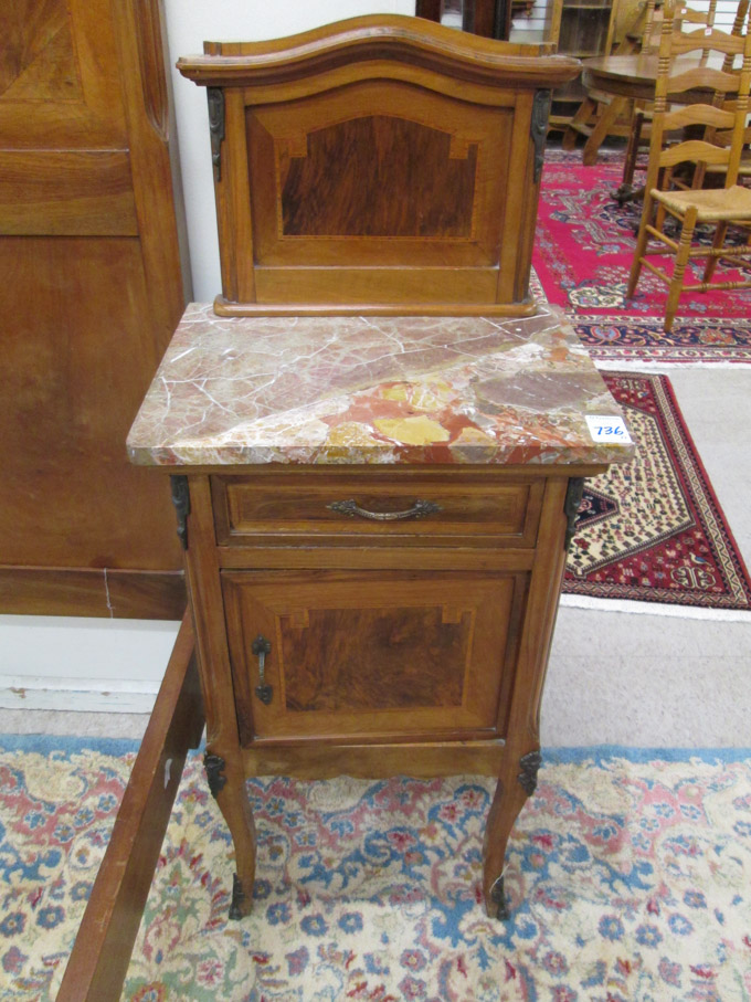 Appraisal: A PAIR OF LOUIS XV STYLE MARBLE-TOP NIGHTSTANDS Continental c