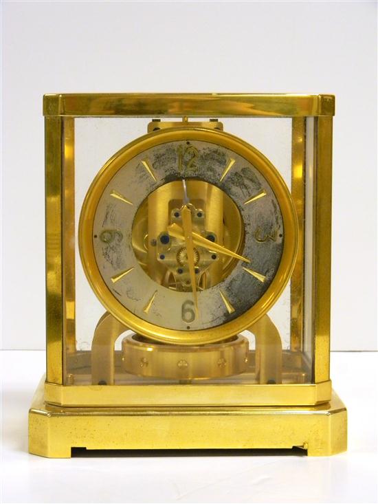 Appraisal: A Le Coultre Atmos clock Fifteen Jewels Swiss operates on