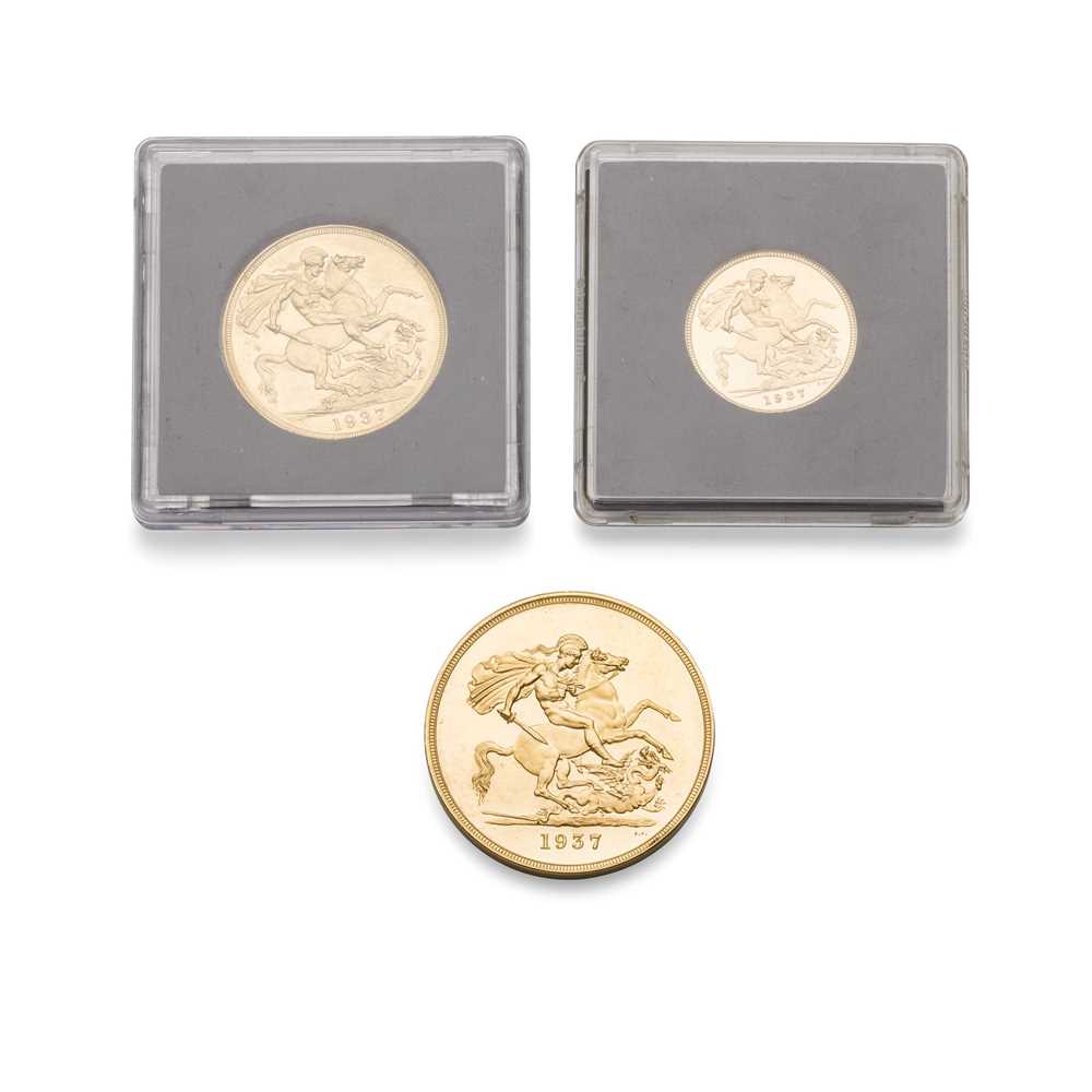 Appraisal: A GOLD PROOF AND SOVEREIGN each coin mirror finish plain