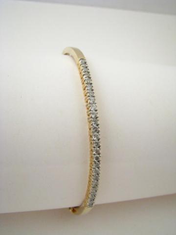 Appraisal: K yellow gold diamond bangle bracelet approximately ct tdw ''