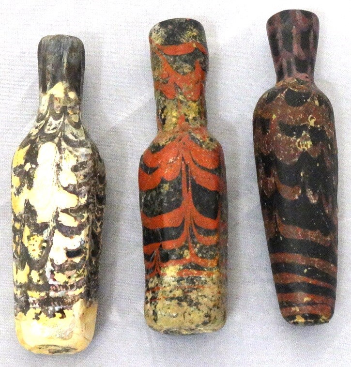 Appraisal: Three marvered glass flasks Near Eastern th- th century each