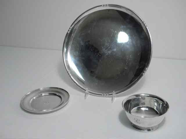 Appraisal: Three pieces of assorted sterling silver Includes a footed and