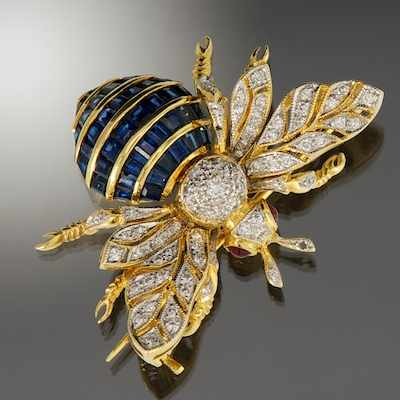 Appraisal: A Gold Diamond and Sapphire Bee Brooch k yellow gold