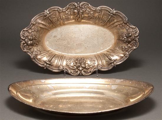 Appraisal: American repousse silver bread tray in the Francis I pattern