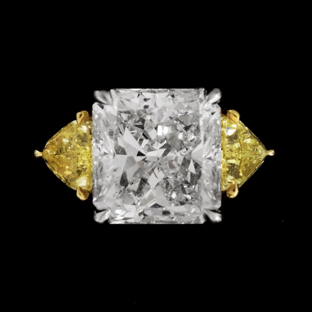 Appraisal: GIA E-SI Carat Diamond Ring Important GIA Certified Carat Rectangular