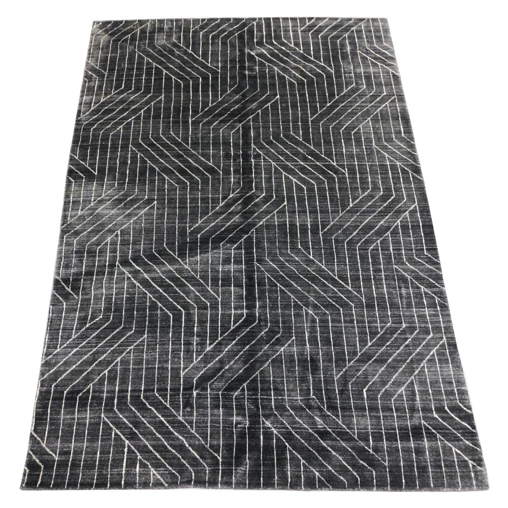 Appraisal: RUG Contemporary design ' x hand-made wool on cotton grey