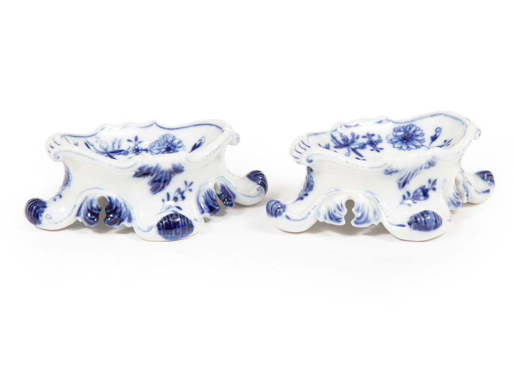 Appraisal: Pair of Meissen Porcelain Blue Onion Salt Cellars th th