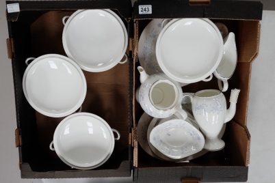 Appraisal: A lage collection of Wedgwood Belle Fleur R dinnerware to