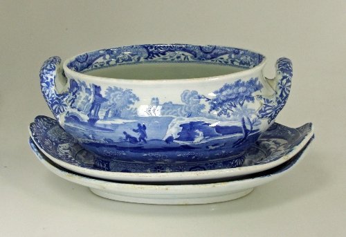 Appraisal: A Spode blue and white two-handled sauce tureen and two