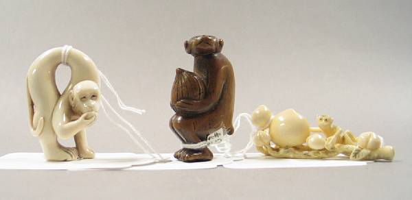 Appraisal: Three Japanese netsuke and carvings of monkey Including two ivory