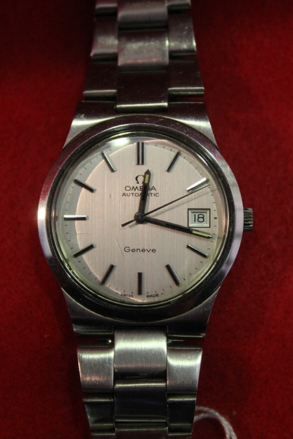 Appraisal: A GENTLEMANS STAINLESS STEEL OMEGA AUTOMATIC WRIST WATCH with calendar