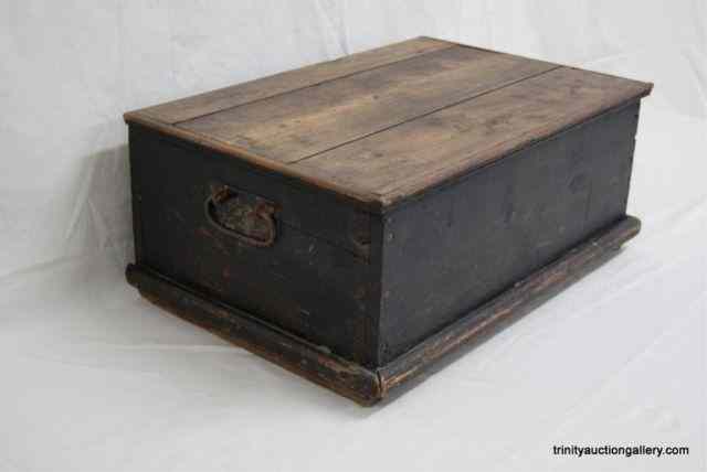 Appraisal: Vintage Primitive Pine Plank Storage BoxThis is for a nice