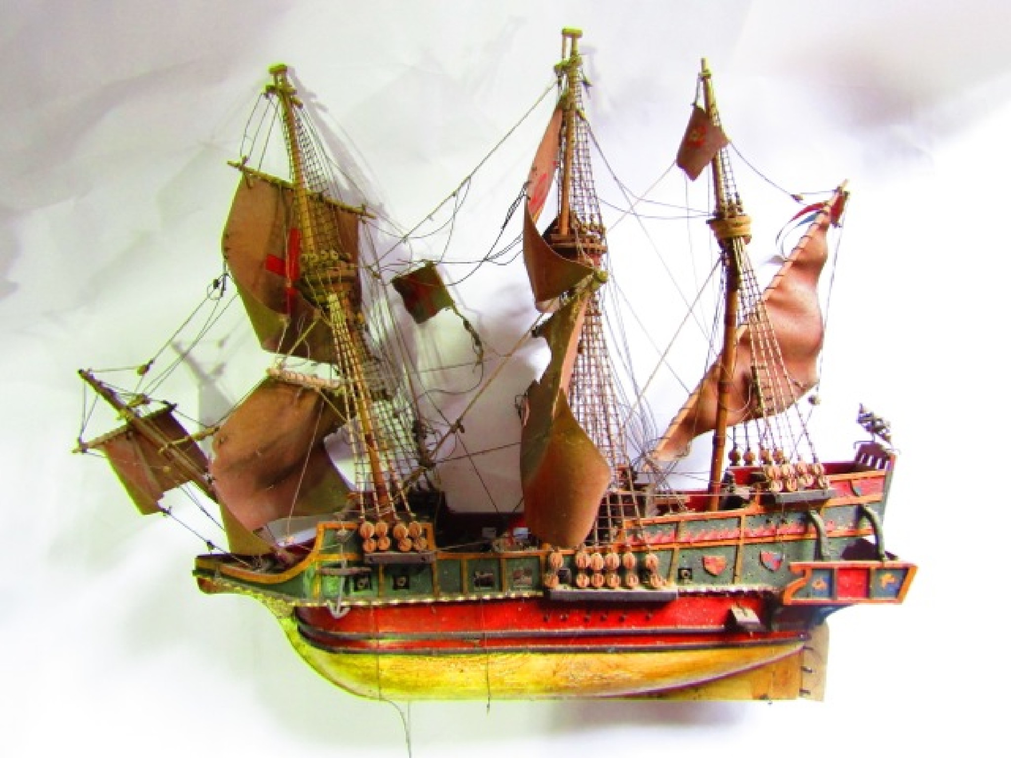 Appraisal: A highly detailed model of a three masted Elizabethan galleon