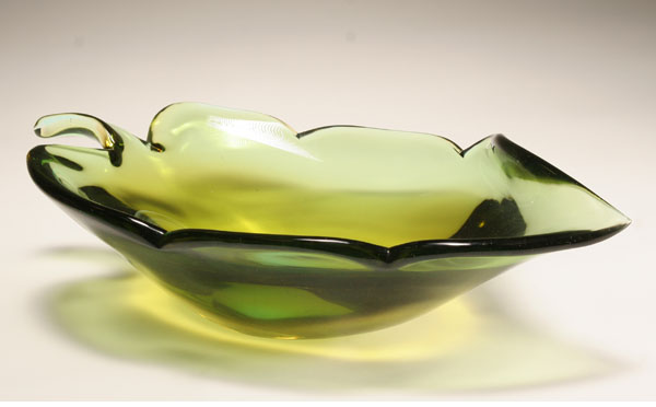 Appraisal: Archimede Seguso massive green sommerso art glass leaf form dish