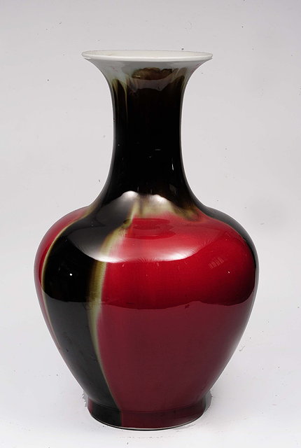 Appraisal: A contemporary Chinese baluster vaseof alternate red and black ground