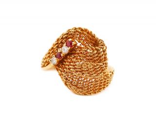 Appraisal: Ladies k Yellow Gold Diamond Ruby Ring Handmade woven design