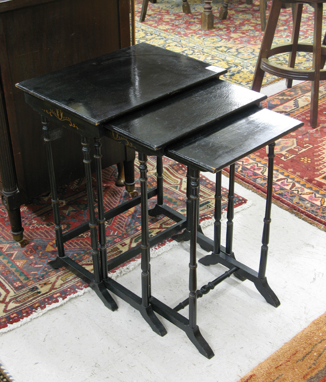 Appraisal: A NESTING SET OF THREE OCCASIONAL TABLES American Sheraton style