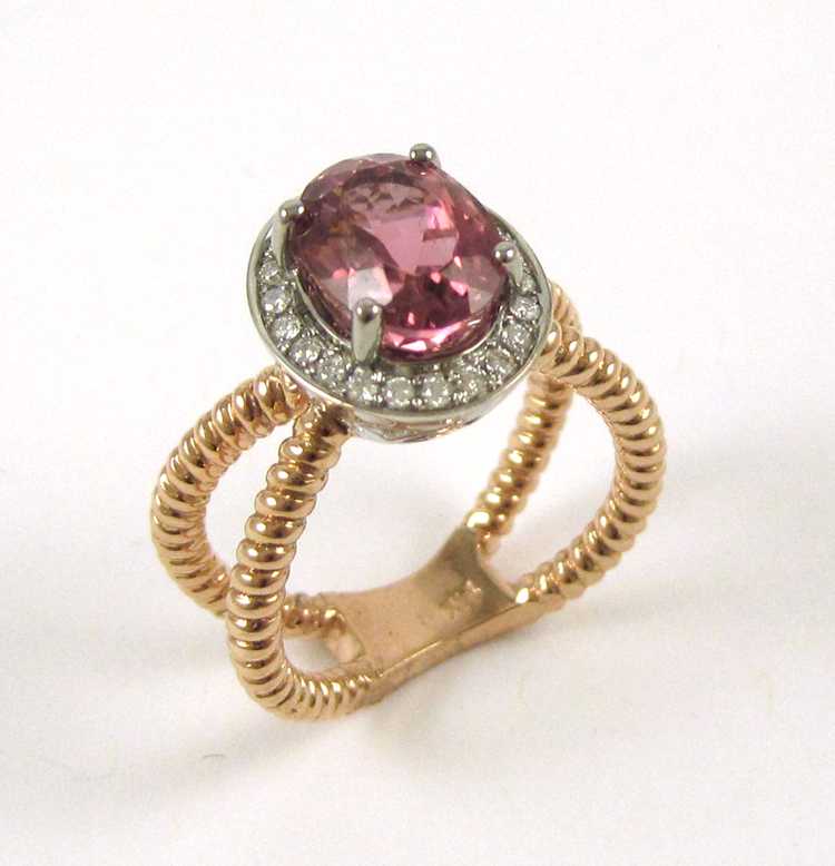 Appraisal: PINK TOURMALINE AND FOURTEEN KARAT GOLD RING The rose gold