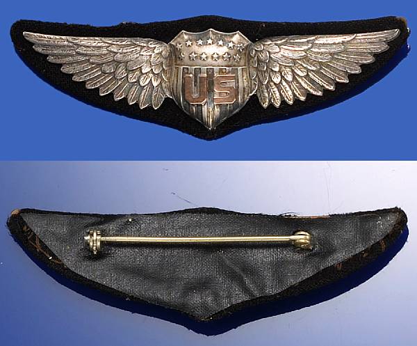 Appraisal: A World War era Dallas Pilot's wing In silver on