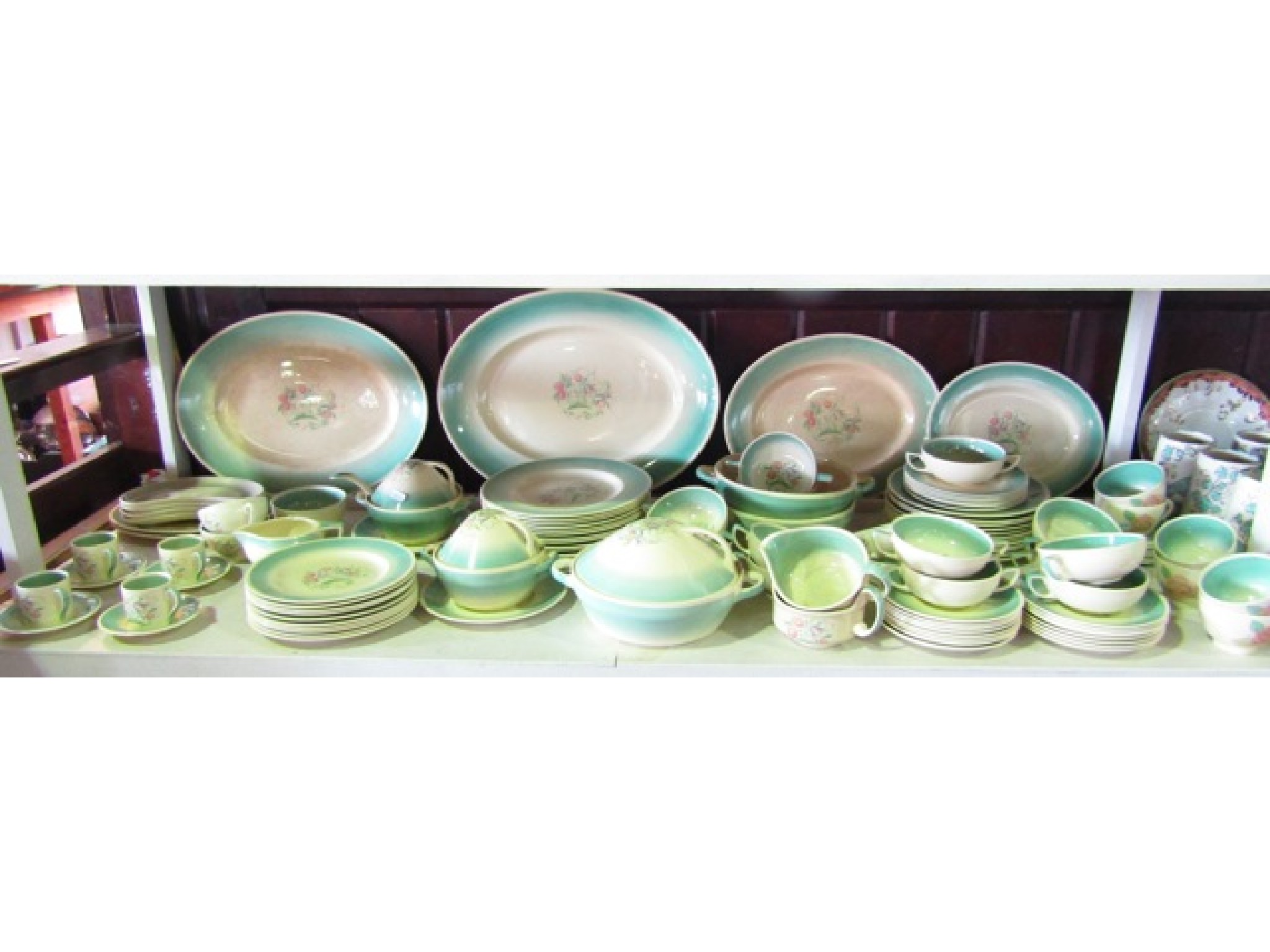 Appraisal: Displayed on green baize An extensive collection of Susie Cooper