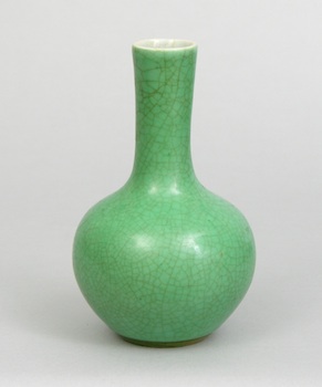 Appraisal: A Kangxi Apple Green Monochrome Bud Vase Chait Gallery A