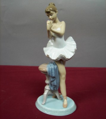 Appraisal: LLADRO - For A Perfect Performance Lladro Society - G