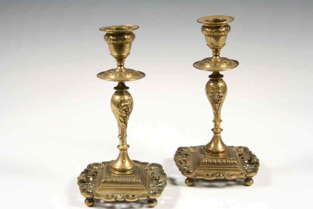 Appraisal: PR EARLY BRASS CANDLESTICKS - Pair early th c Cast