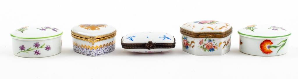 Appraisal: FRENCH LIMOGES PORCELAIN TRINKET BOXES Five Limoges porcelain floral trinket